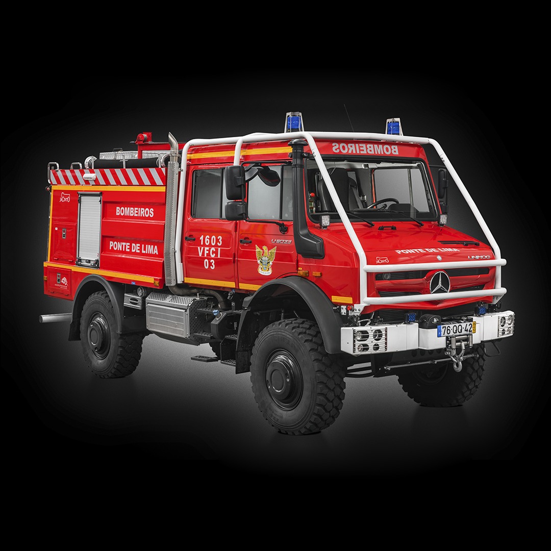 VFCI 3000 MERCEDES-BENZ UNIMOG U5023